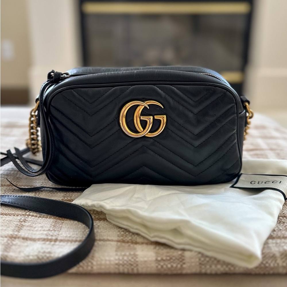 Gucci GG MARMONT SMALL SHOULDER BAG black
